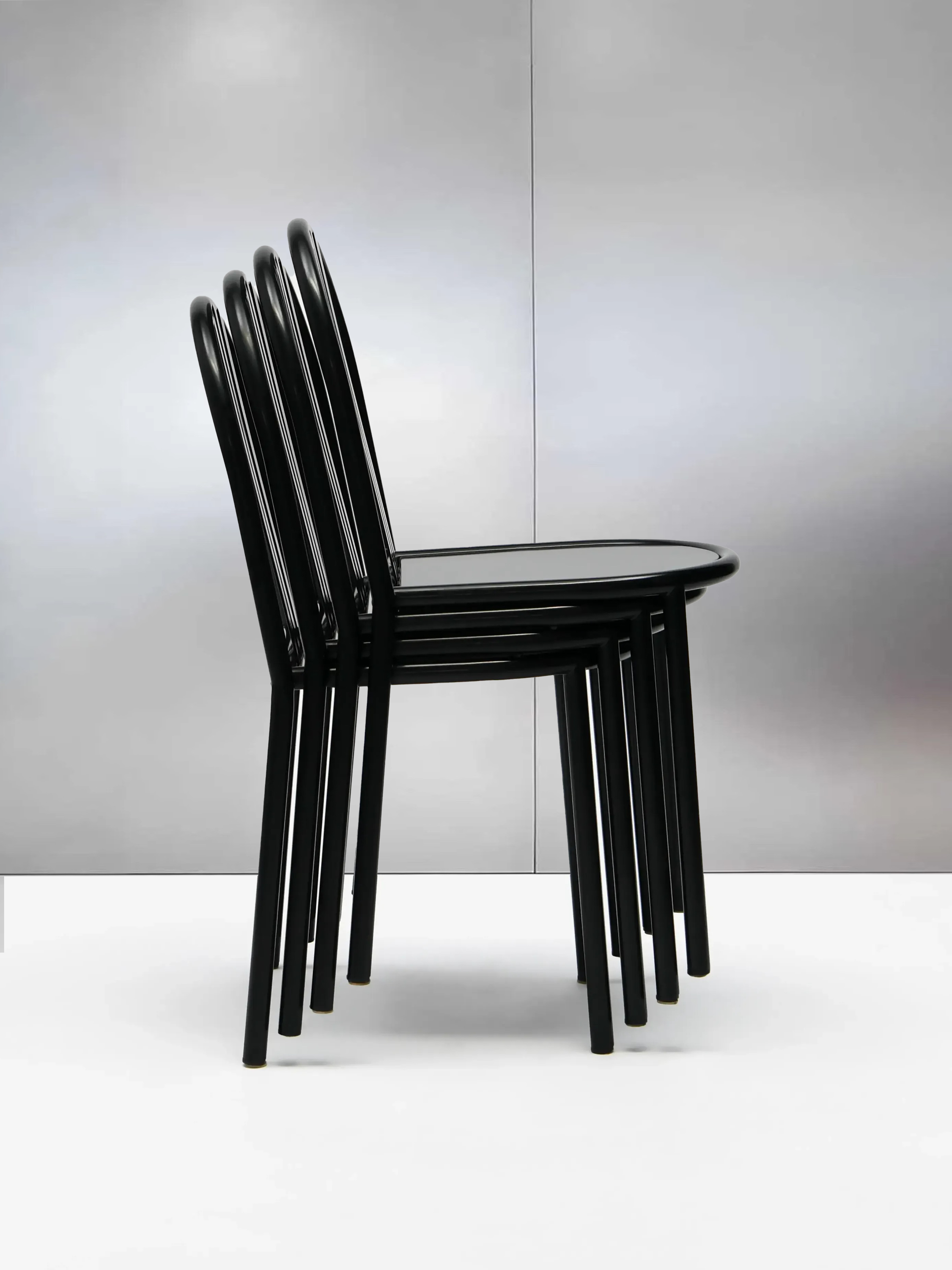 The Official Model 222 Chair by Robert Mallet Stevens - White – Bi