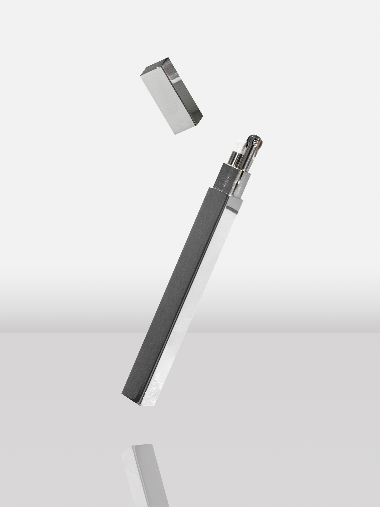 Queue Petrol Lighter by Tsubota Pearl - Steel